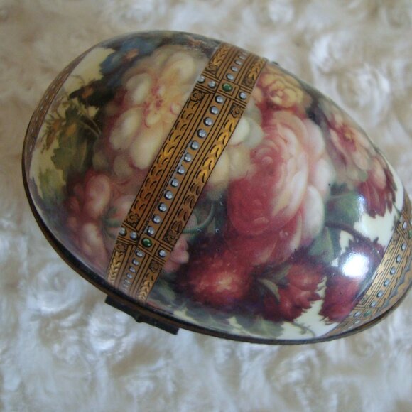 PARIS ROYAL Vintage Egg Ceramic Trinket Box - Picture 3 of 8